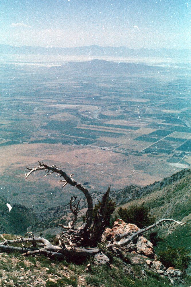 Wellsville Hike 7-79-028.jpg