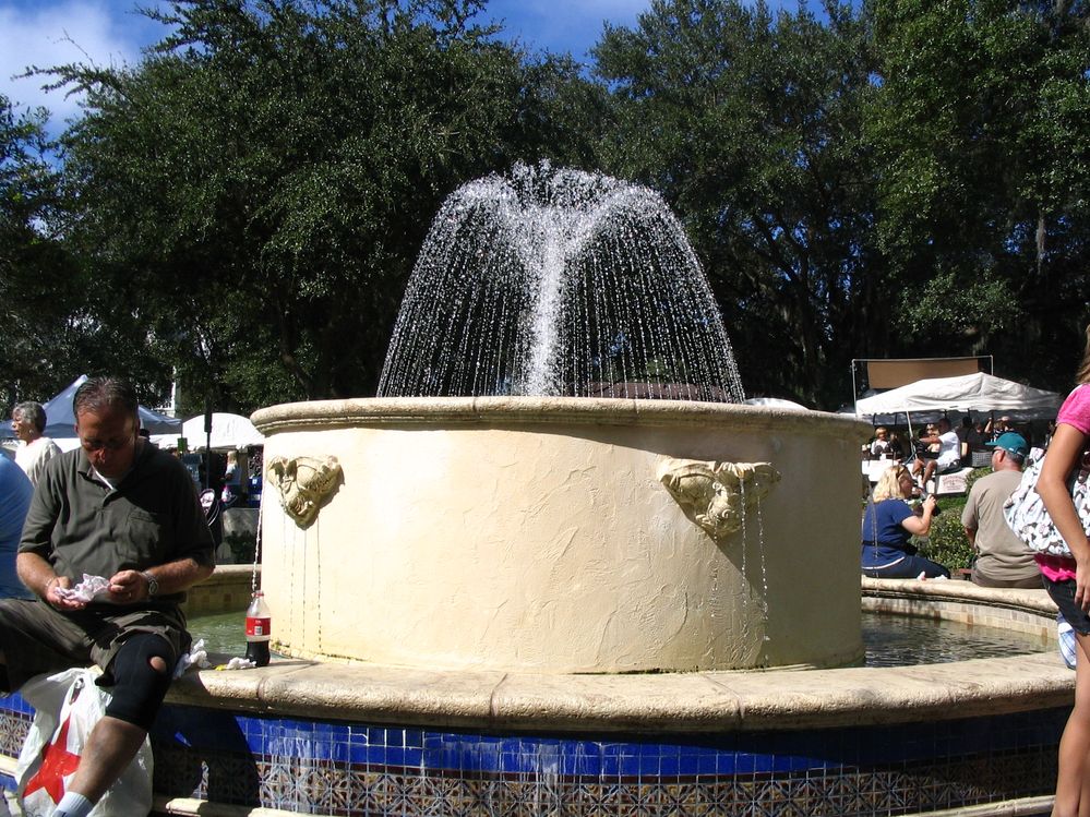 A place to rest by the fountain