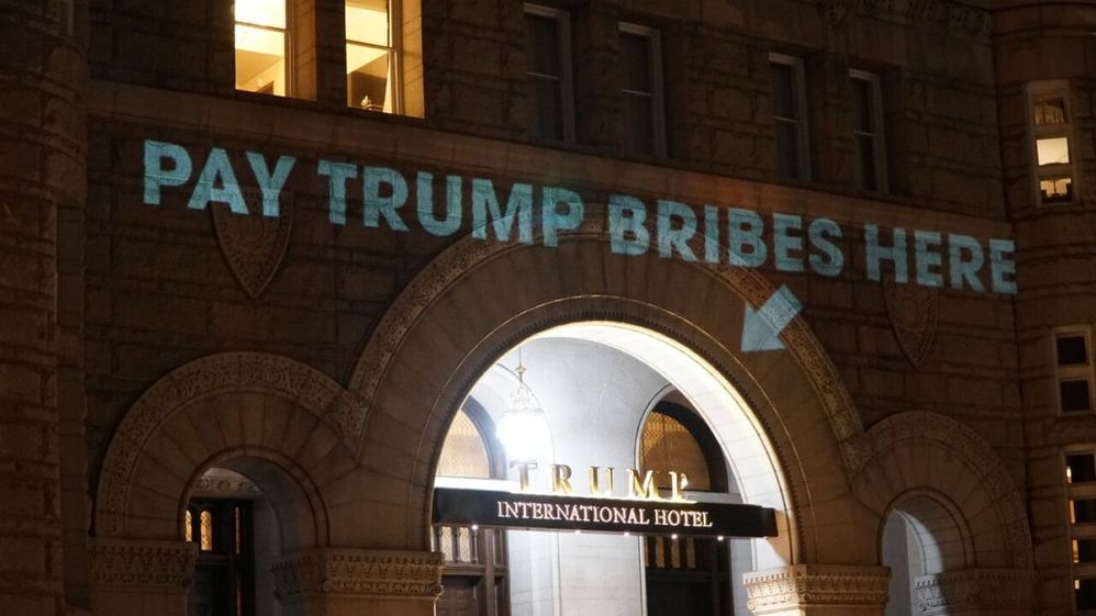 trumpbribes.jpg