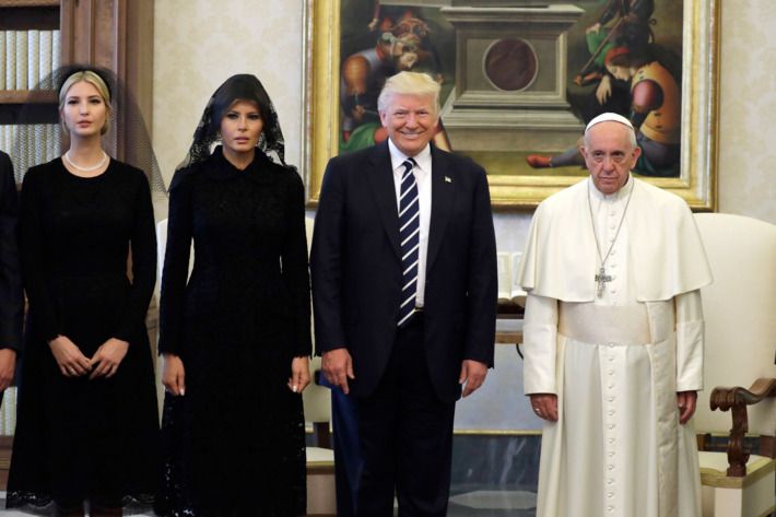 24-trump-pope.w710.h473.jpg