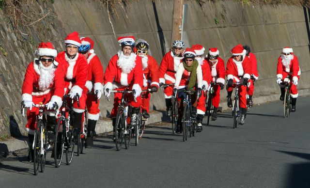 santas on bikes.jpg