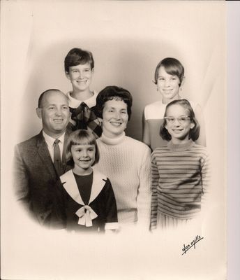Goyer Family 12-1967 Karen 15 Susie13 Linda 9 Amy 7.jpg