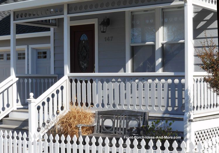 sawn-balusters-porch-017a..jpg