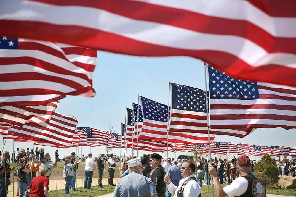 iowa-veterans-cemetery-flags.jpg