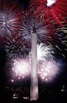 Fourth_of_July_fireworks_behind_the_Washington_Monument,_1986.jpg