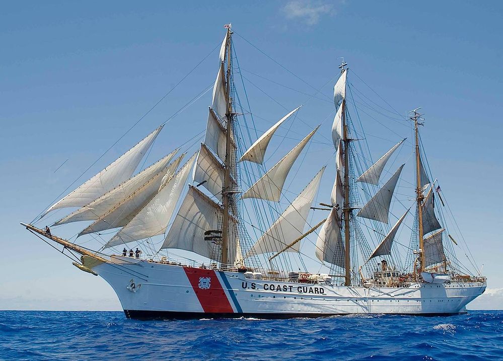 1280px-EAGLE_under_full_sail_in_2013.jpg