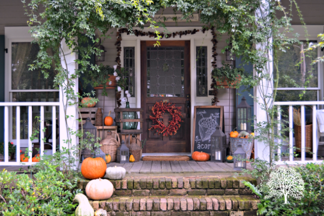 15-autumn-front-porch.png