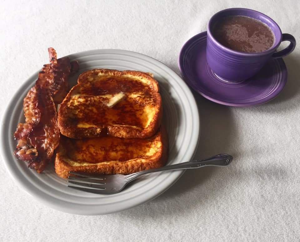 A Fiestaware breakfast!