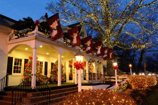 So pretty, day or night!