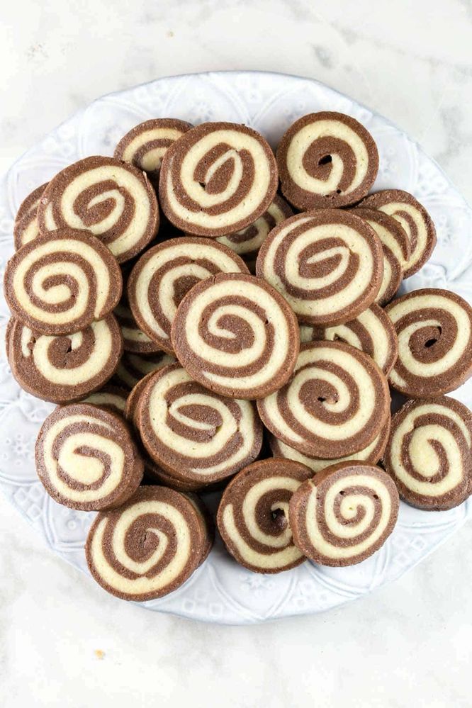 chocolate-pinwheel-cookies-9Q2B5462.jpg