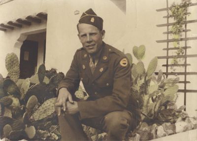 Gpa Fred in uniform.jpg