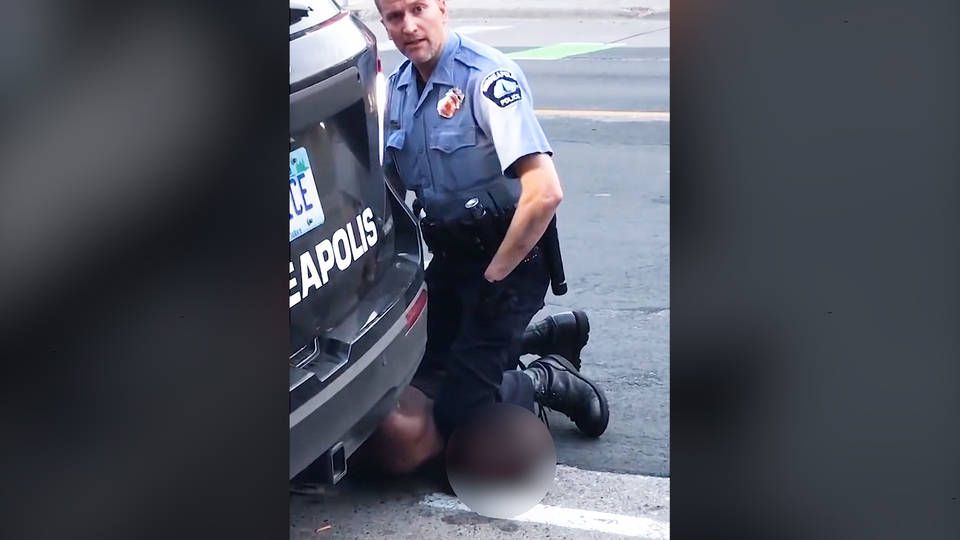 h1-four-minneapolis-cops-fired-after-shocking-video-shows-killing-george-floyd.jpg