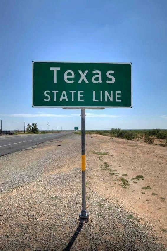texas state line.jpg