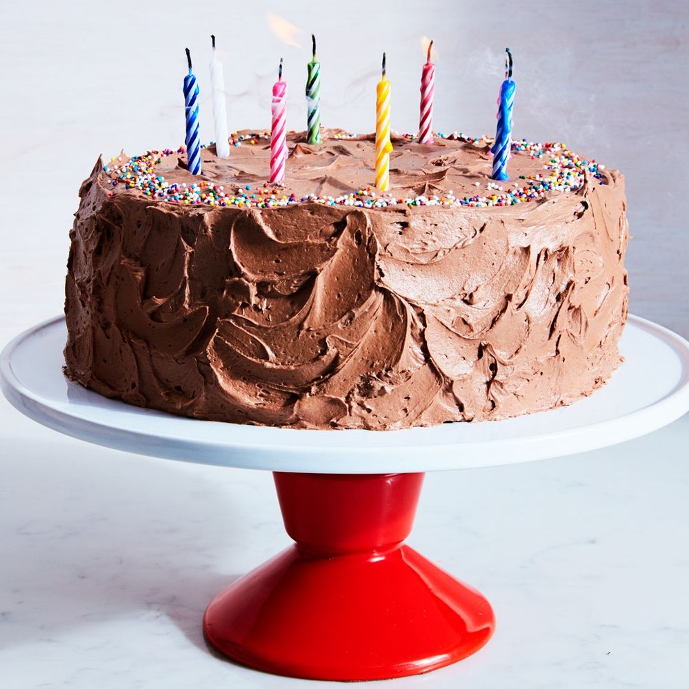 CALSSIC-YELLOW-CAKE-with-chocolate-frosting-09062017.jpg