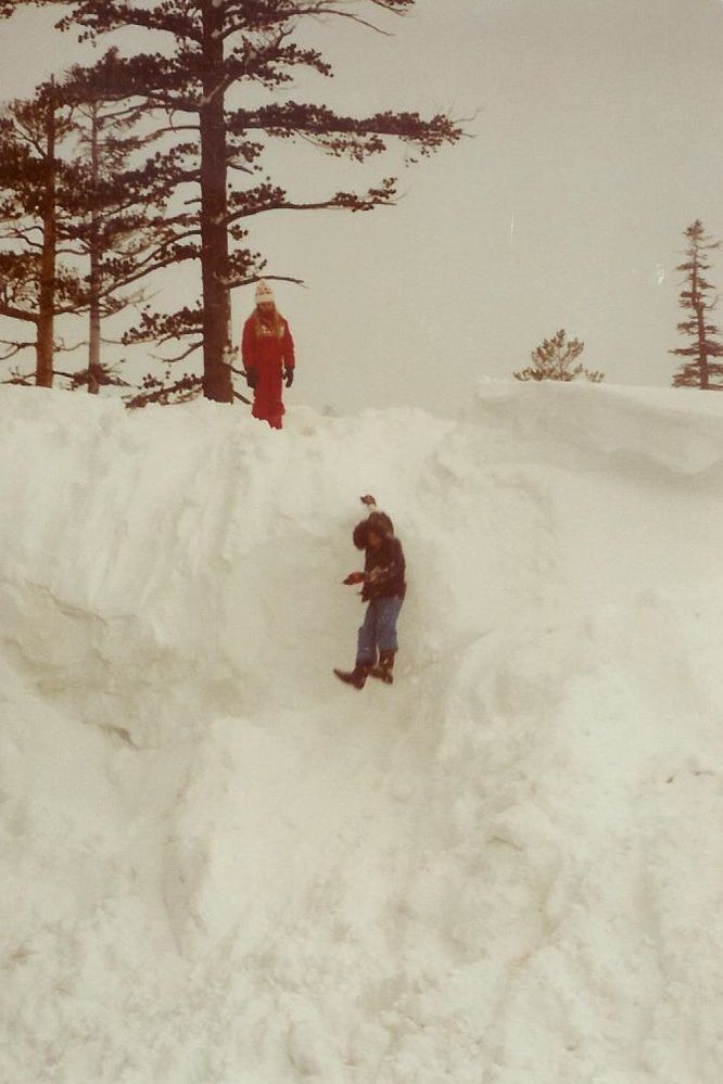 Trip to Mammoth ski lodge circa 1983.jpg