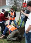 1280px-ArborDay2009treeplanters.jpeg.jpg