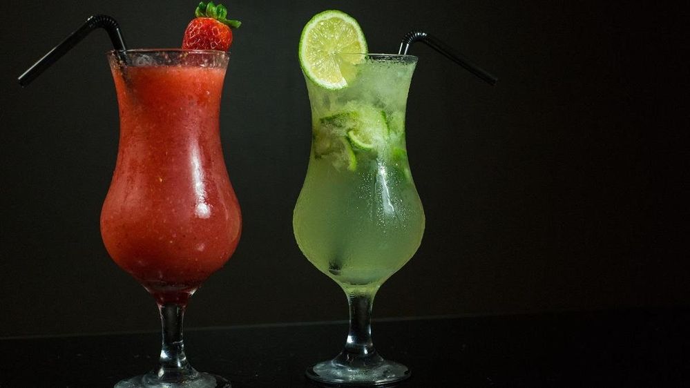 cocktails-1869868_1920_1200x768.jpeg