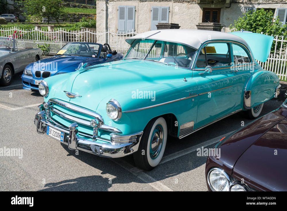 classic-car-a-1950-chevrolet-de-luxe-during-a-meeting-for-historic-cars-WTAGDN.jpg