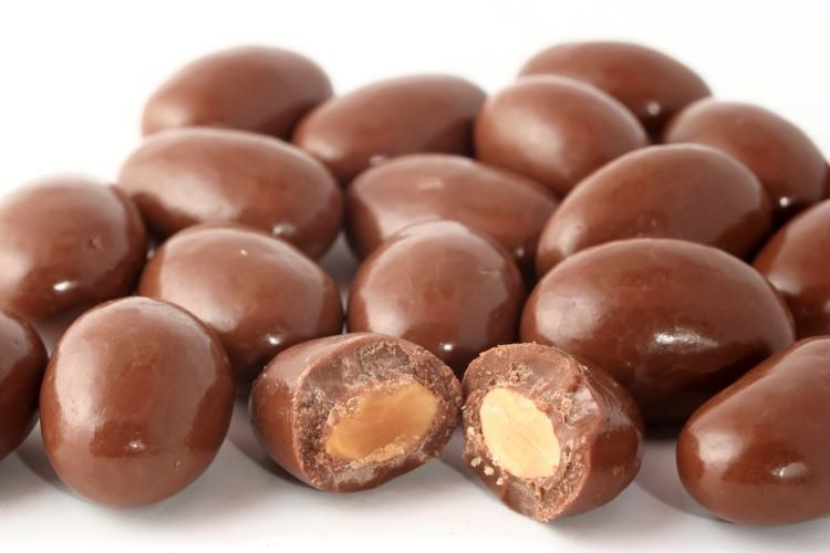 bittersweet-chocolate-covered-almonds-day.jpg