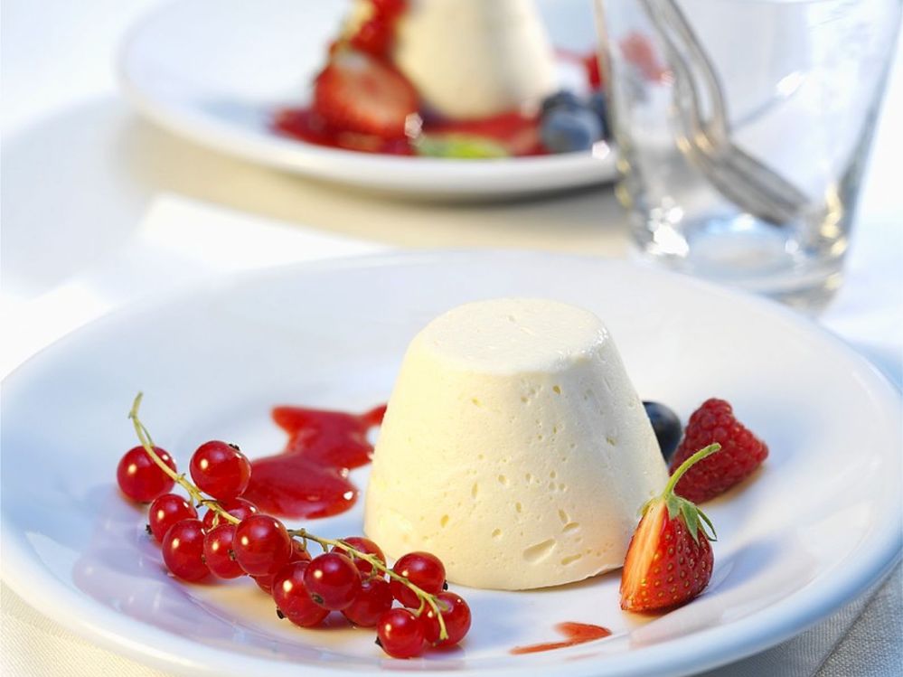 bavarian-cream-with-red-berry-sauce-543926.jpg