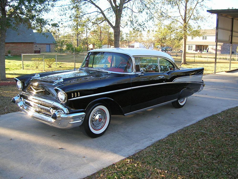 1280px-57_Chevy_BelAir_2_Door_Hardtop.jpg