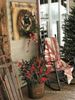 Outdoor-Christmas-Decorating-Ideas-21-1-Kindesign.jpg