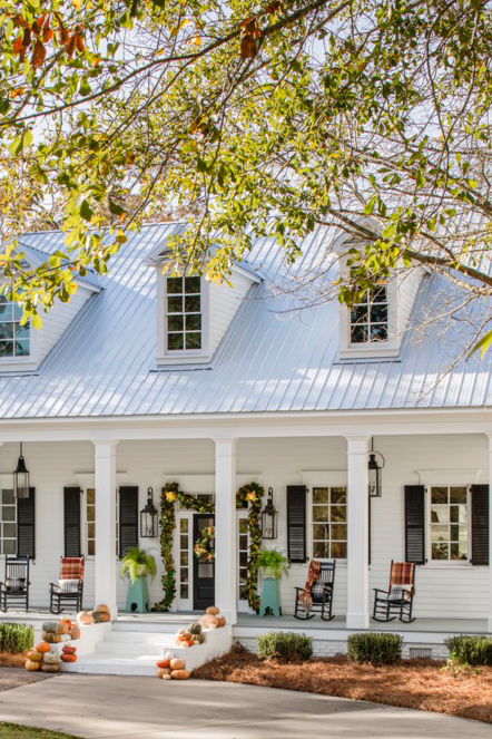 front-porch-ideas-rocking-chair-1582653068.png