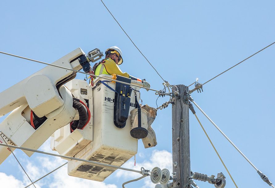 lineman-sd-891x608.jpg