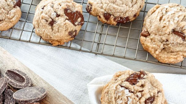 brownbutterchocolatechipcookies_1691080446858_hpMain_16x9_608.jpg