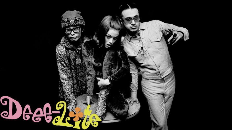 Deee-Lite - Groove Is In The Heart.jpg