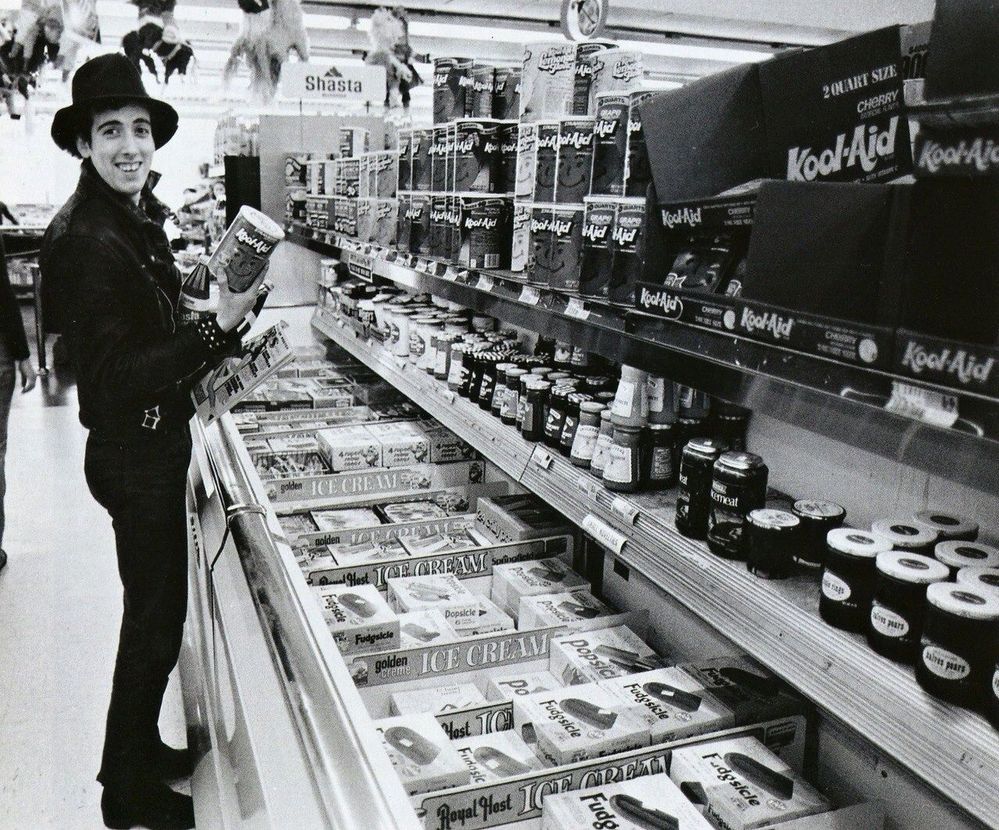 The Clash - Lost In The Supermarket.jpg